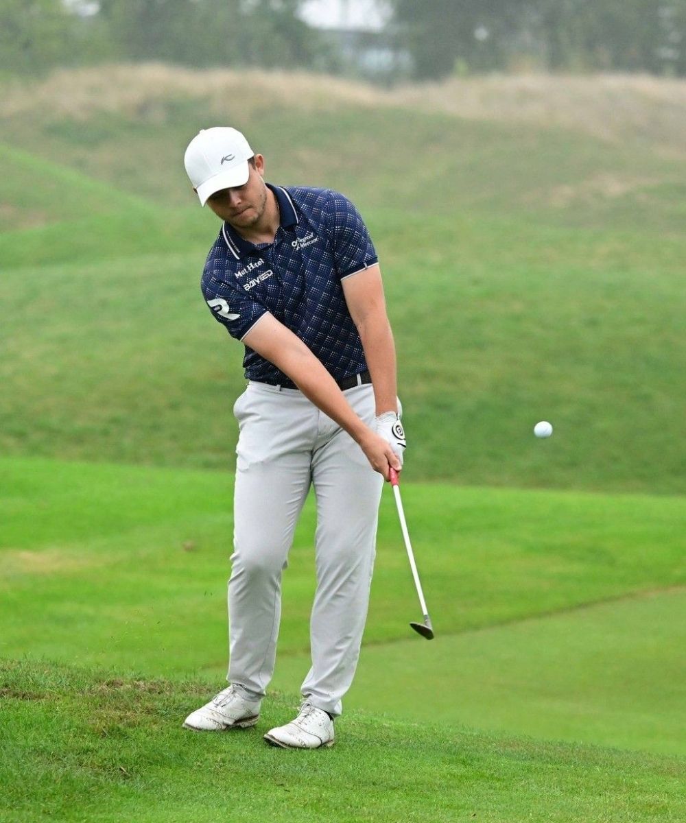 Kristof Ulenaers on tour as a Belgian professional golfer